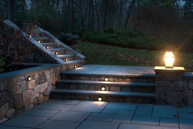 Garden lighting decoration tips