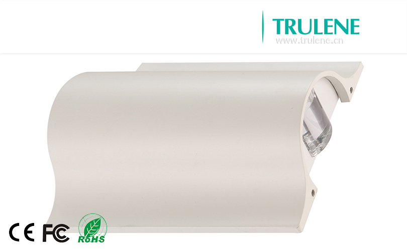 wall lamp indoor.jpg