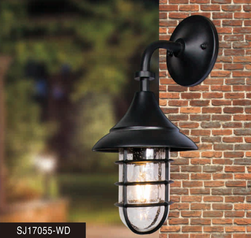 iron wall lamp.png