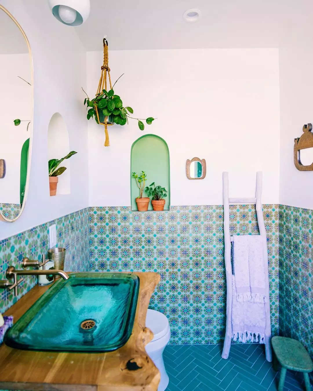 lighting construction material supplier.png