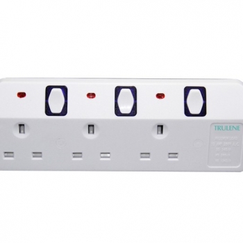 Universal 3 gang socket outlet with switch/ outlet socket with isolator switch