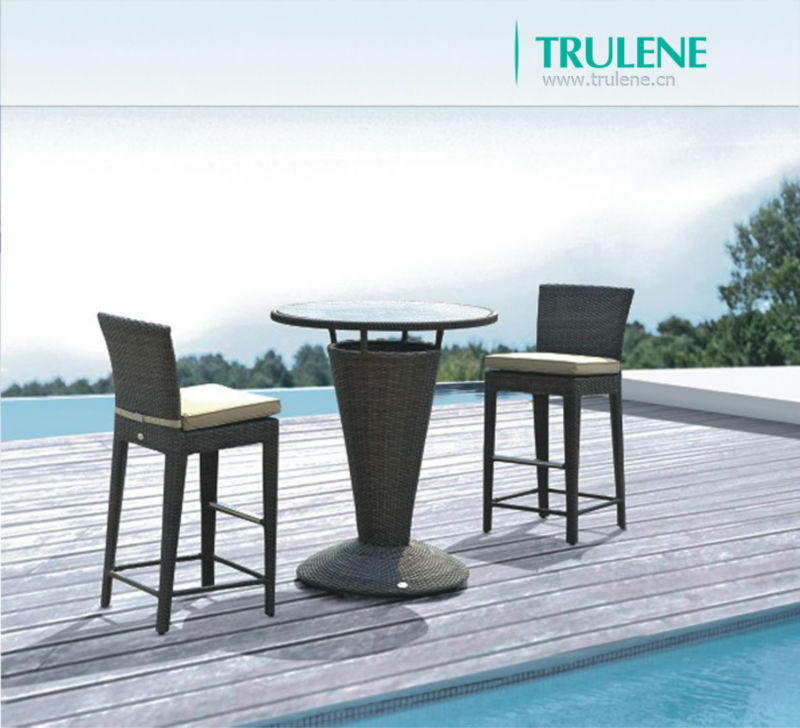 Modern Beach seaside restaurant Tall Rattan bar table and chair Outdoor Furniture Garden Sets